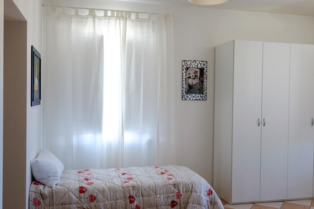 Residence Shopping Outlet Νόβι Λίγκουρε Εξωτερικό φωτογραφία