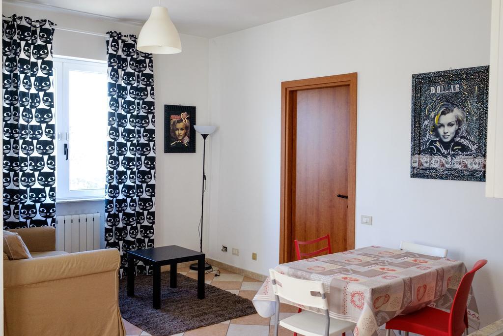 Residence Shopping Outlet Νόβι Λίγκουρε Εξωτερικό φωτογραφία